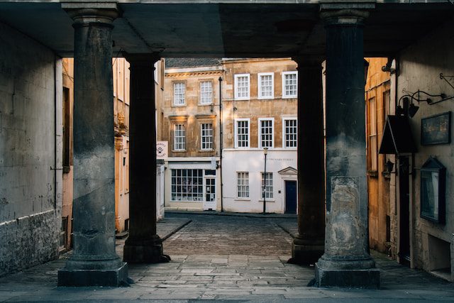how many airbnbs are there in Bath
